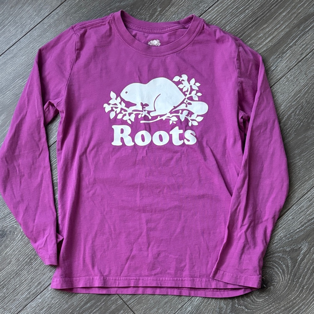 Roots Kids Long-Sleeve Tee in Bright Magenta with White Logo, size Large (9/10)